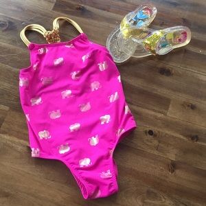 Girls swimsuit